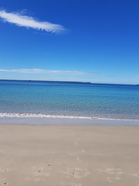 Beachside Husky Waterfront Cabin - Stayed 3