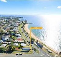 Beachside Queenslander - Stays Accommodation