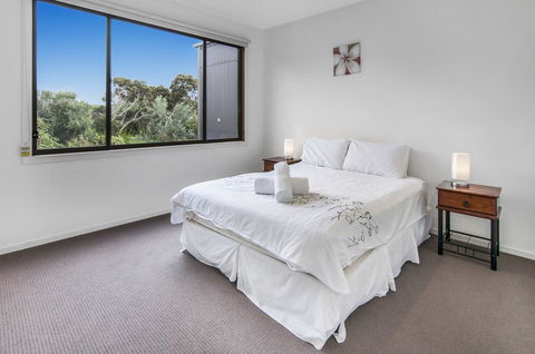 Beachside Vista - Stays Accommodation 2