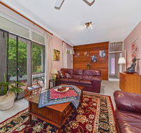 BEAUTIFUL HOLIDAY HOME CLOSE TO KU-RING-GAI CHASE NNT328 - Stayed