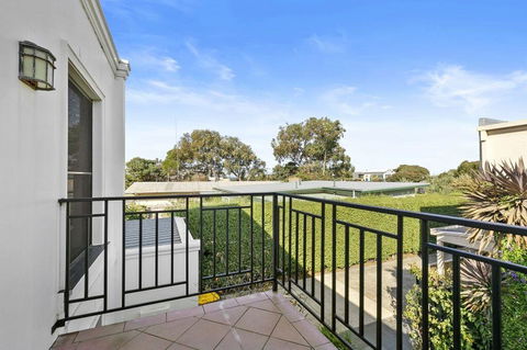 Bell Street Mansion 2-14 - Stays Accommodation 0