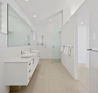 Bella Vista West 3 Luxury Ocean View High Ceilings Golf Buggy Sleeps 8