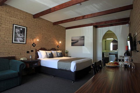 Belltower Motor Inn - Stayed 0