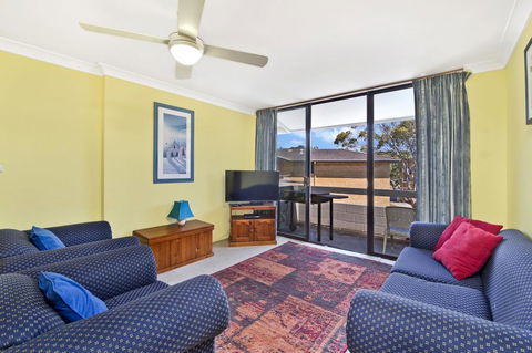 Berdella Park 25 6 Flynn Street - Stays Accommodation 1