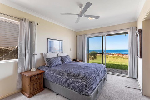 Birubi Lane 4 - Anna Bay - Stays Accommodation 2