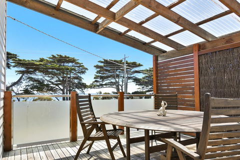 Black Dolphin Waterfront Townhouse - Bay Views - Stayed 2