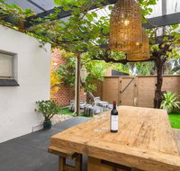 Blackbird at Arlo's - The heart of Glenelg - Wifi - Stayed