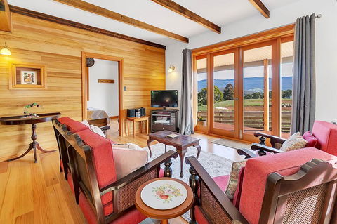 Blackwood Park Cottages Mole Creek - Stays Accommodation 3