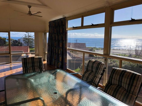 Blue Bay Beach Getaway - Stays Accommodation 0