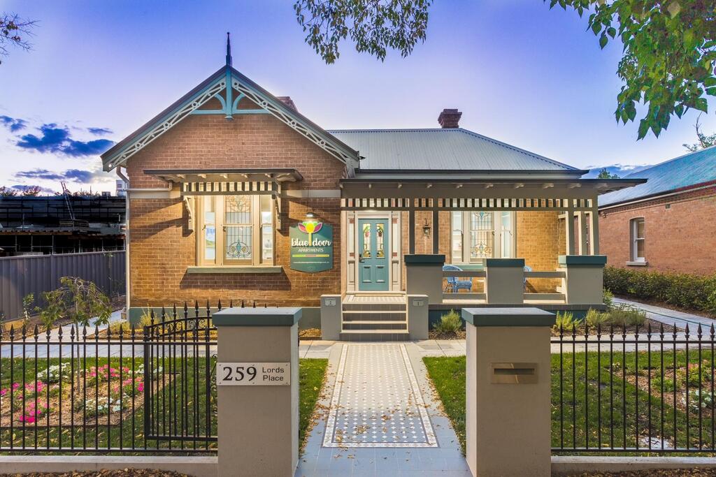 Orange NSW Stayed