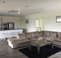 Blue Sky Apartment - Stayed