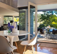 Boatshed Villa Green Door - Stays Accommodation