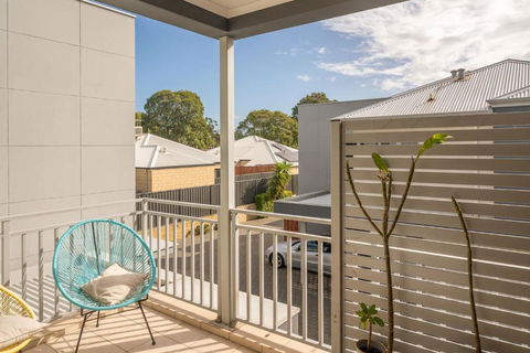 The Nordic Nook - A Relaxed Redcliffe Stay - Stayed 1