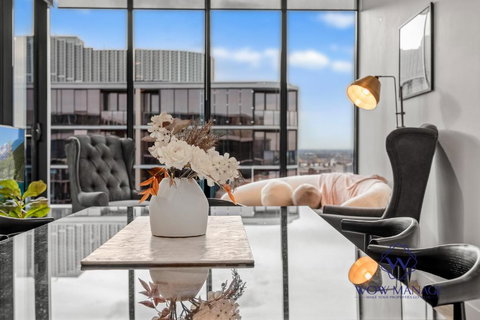 WOW Self-Contained Apartment On Tarver - Stayed 2