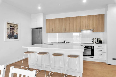 Flinders Corporate Extended Stays 8 -12 Weeks - Stayed 2