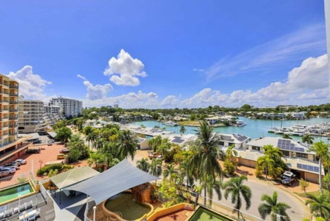 Magical Marina Views 2 Bed, 2 Bath Apartment - Stayed 0