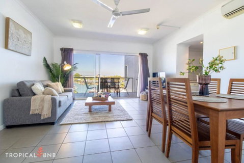 Magical Marina Views 2 Bed, 2 Bath Apartment - Stayed 1