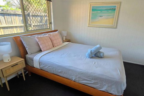 Relaxing Hamptons Style Home In Forest Lake - Stayed 2
