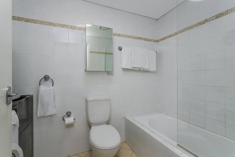 WILL1 - Stylish 2-Bed 2-Bath Oasis In Crows Nest Village - Stayed 3