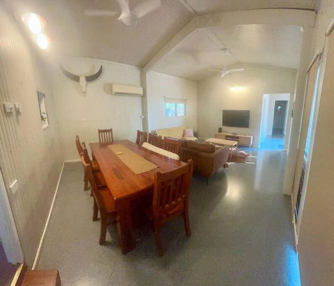 The Quarters - Stays Accommodation 3