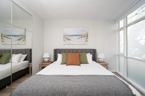 WEST BEACH St Kilda, Acland St, Luna Pk Car - Stayed 1