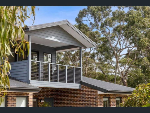 Yellow Gum Family Retreat - With Heaps Of Room For A Boat! - Stays Accommodation 1