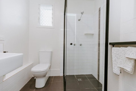 Yeppoon Surfside Motel - Stays Accommodation 1