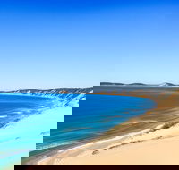 Kayak with Dolphins and 4WD Great Beach Drive Day Trip from Noosa - Stayed