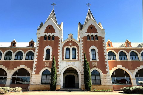Pinnacles Desert & New Norcia Day Tour From Perth - Stayed 4