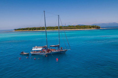 Ocean Free Green Island & Great Barrier Reef Snorkel Cruise, Cairns 25 Guests - Stayed 0