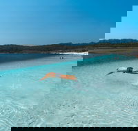 Lake McKenzie Full-Day Tour with Lunch from Hervey Bay - Stayed