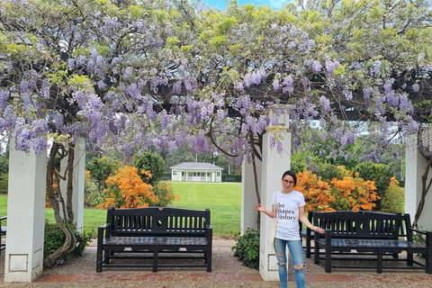 Women's History Walking Tour With Local Guide In Canberra - Stayed 5